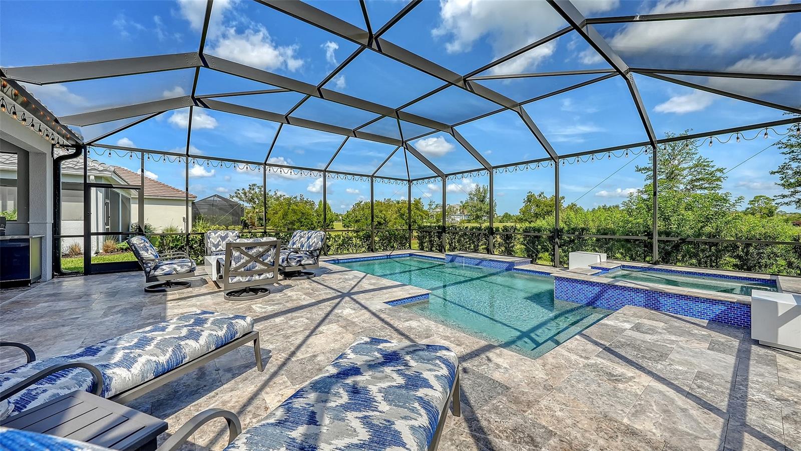 WINDWARD AT LAKEWOOD RANCH - Residential