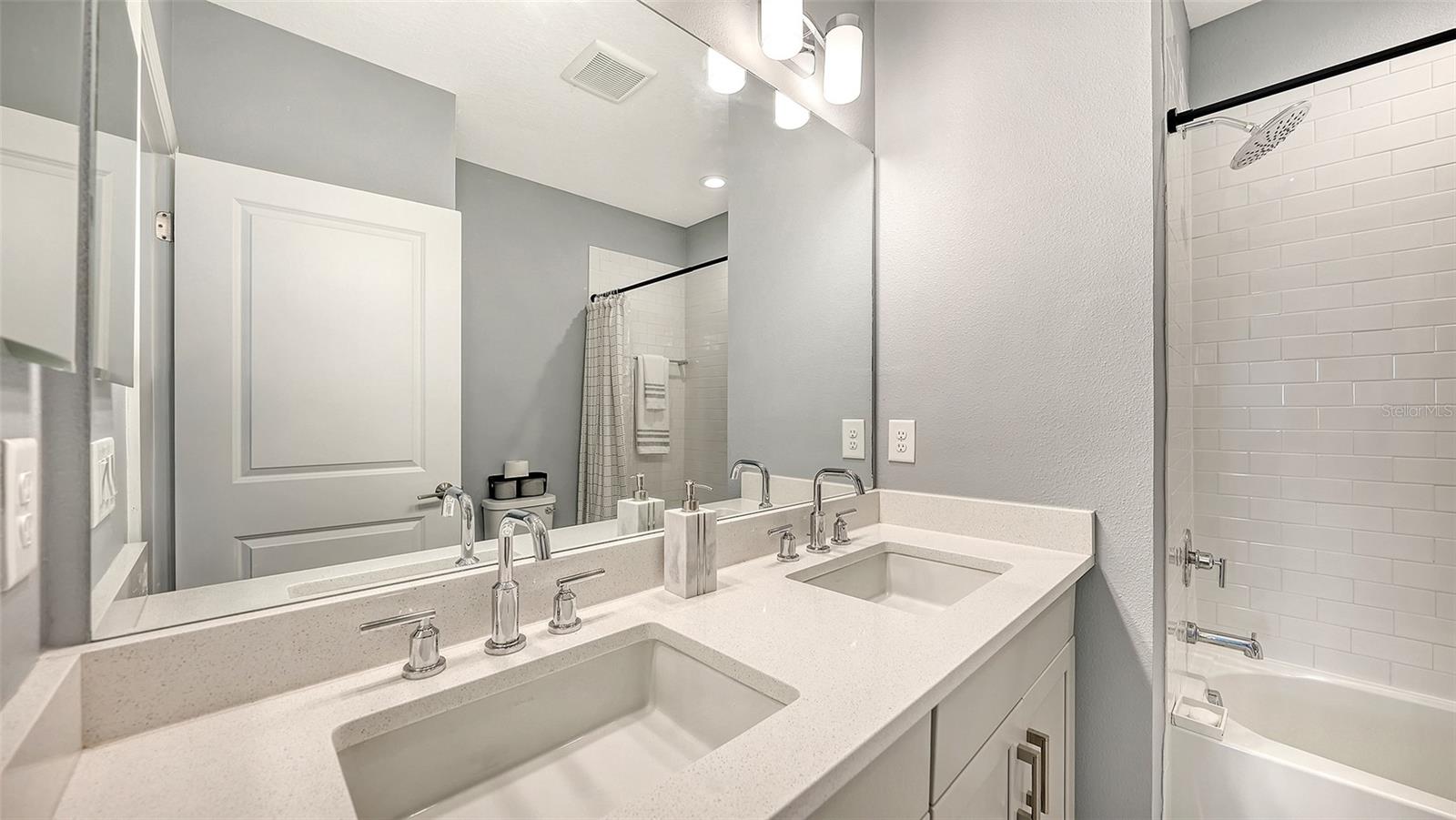 WINDWARD AT LAKEWOOD RANCH - Residential