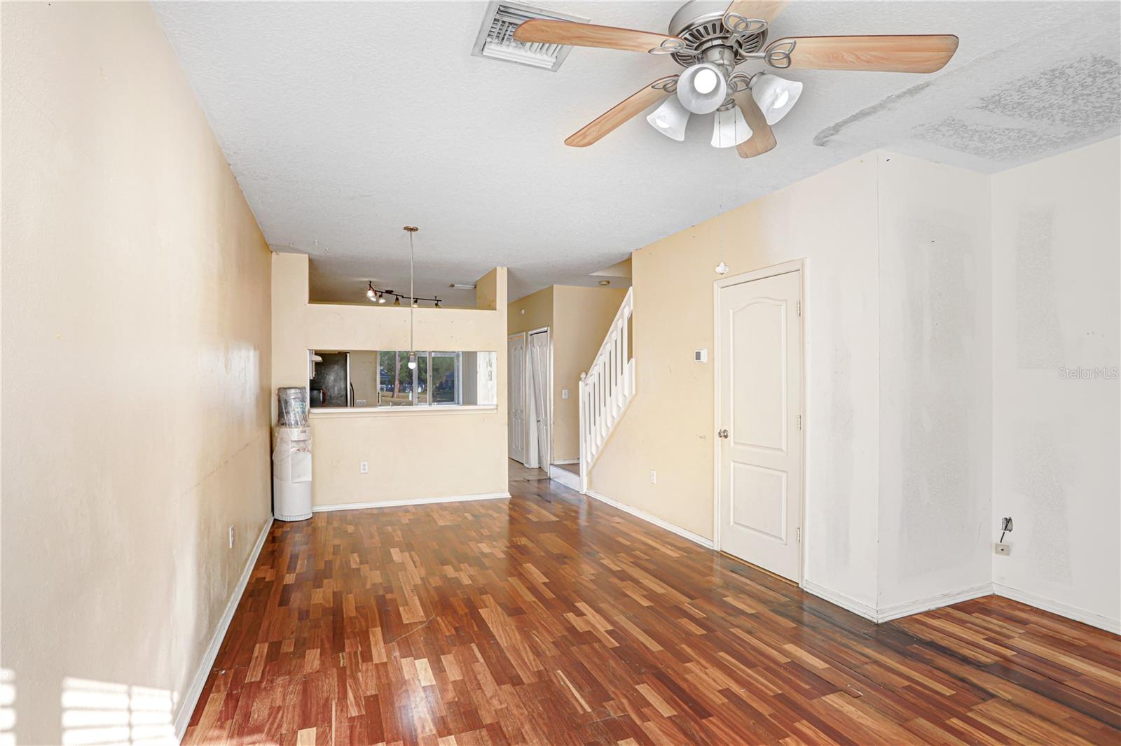 REGENCY KEY TWNHMS - Residential