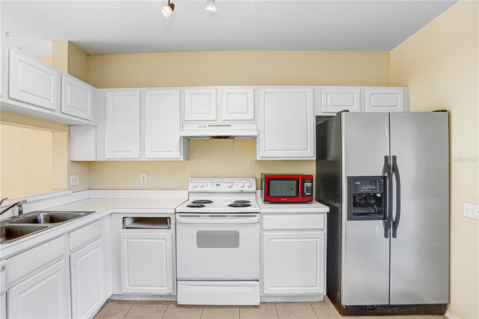 REGENCY KEY TWNHMS - Residential