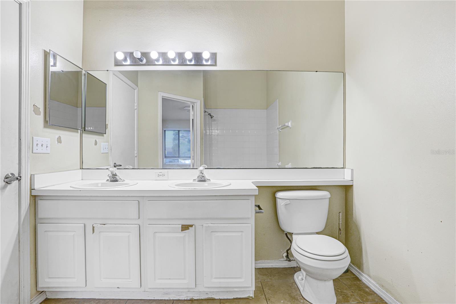 REGENCY KEY TWNHMS - Residential