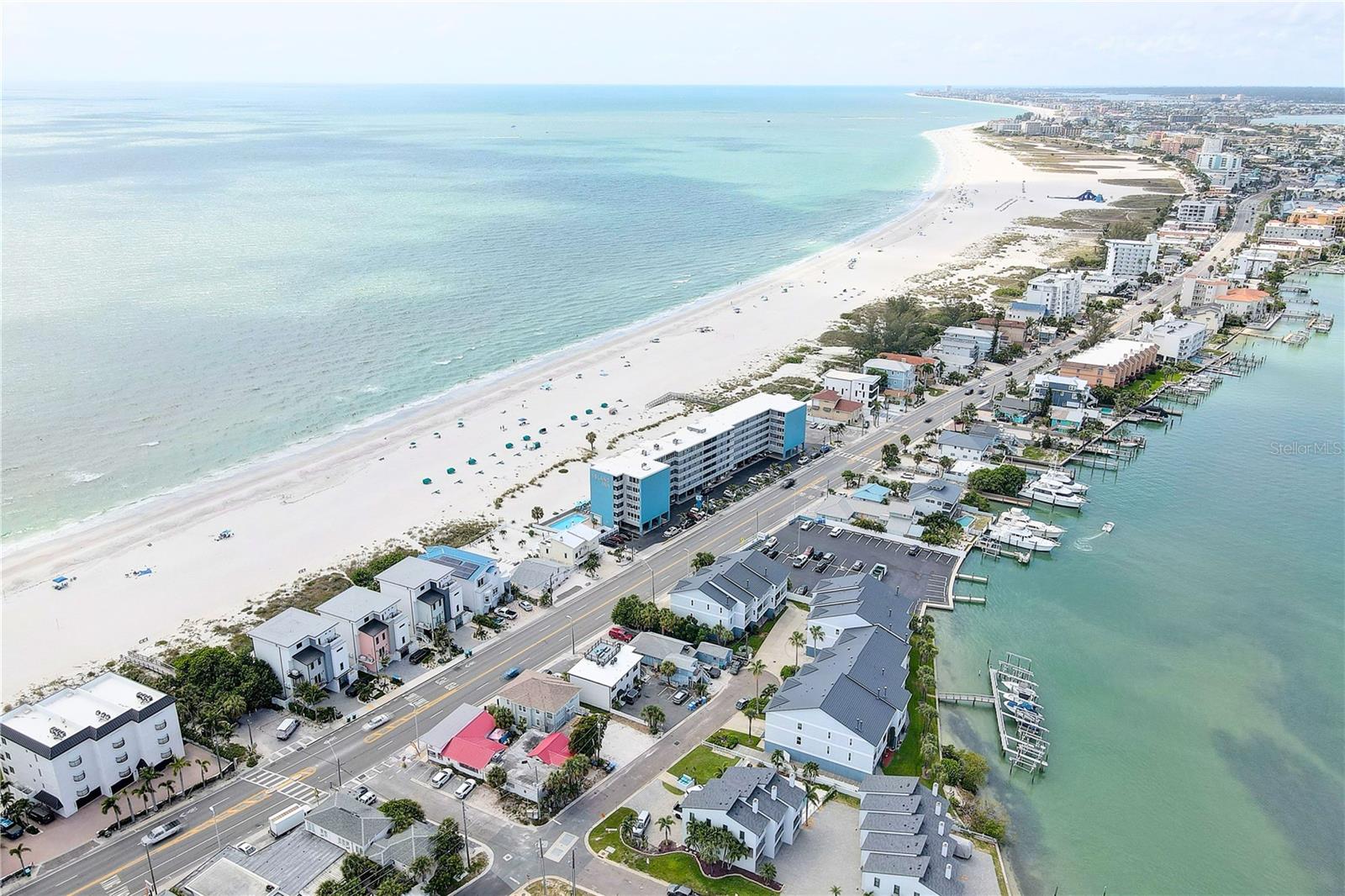 ISLAND INN CONDO - Residential