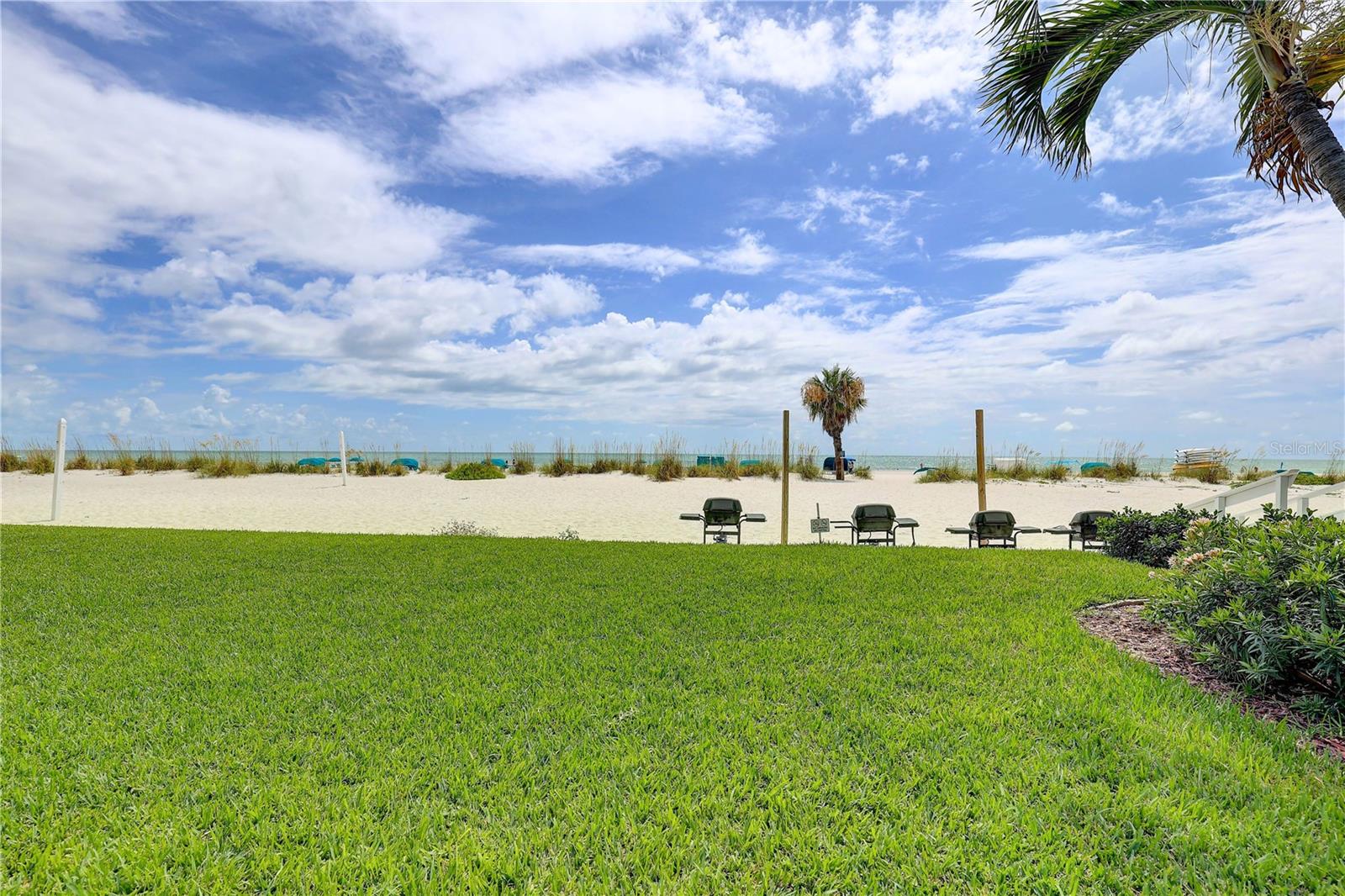 ISLAND INN CONDO - Residential