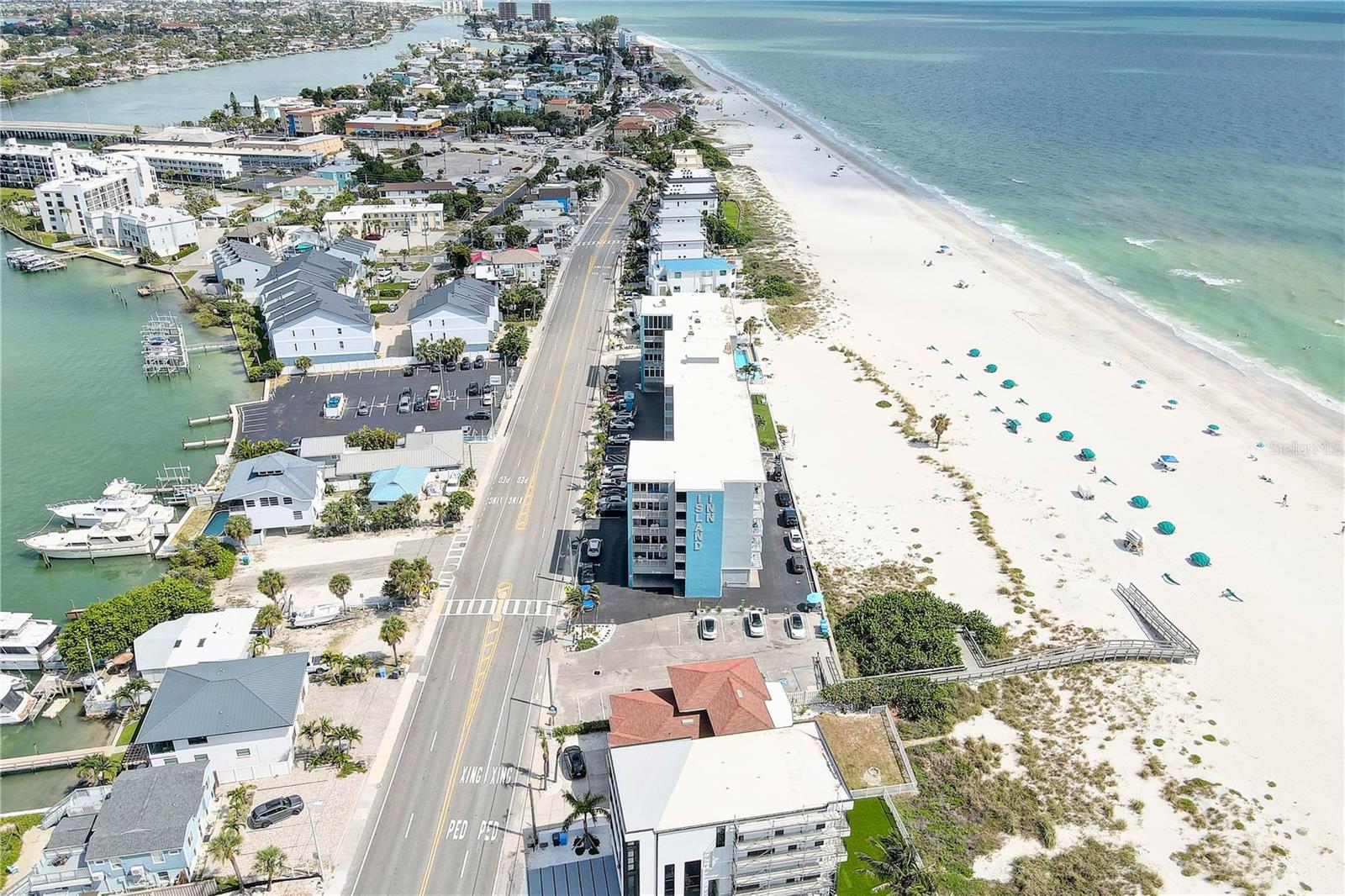 ISLAND INN CONDO - Residential