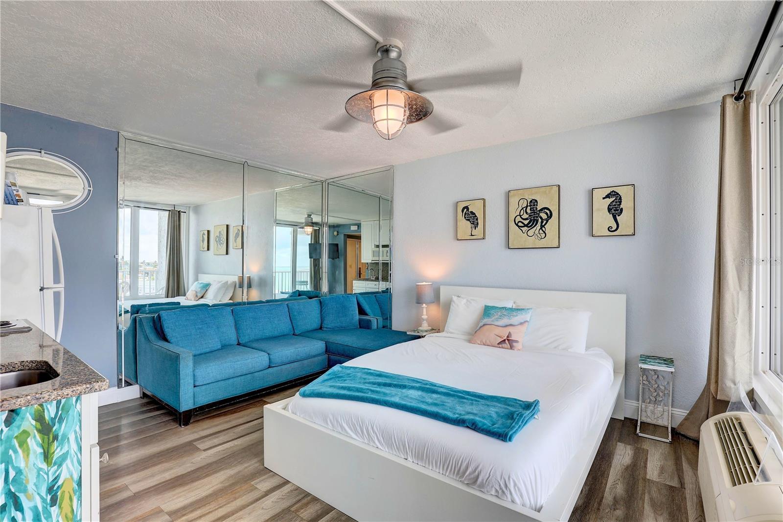 ISLAND INN CONDO - Residential