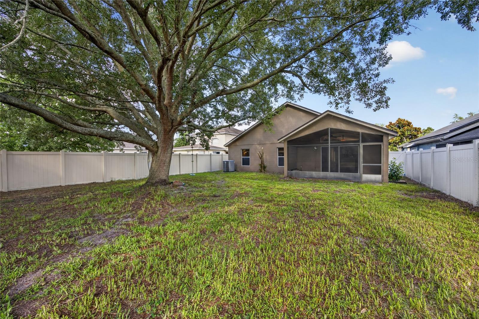 VISTA LAKES VILLAGE N-2 AMHURST - Residential