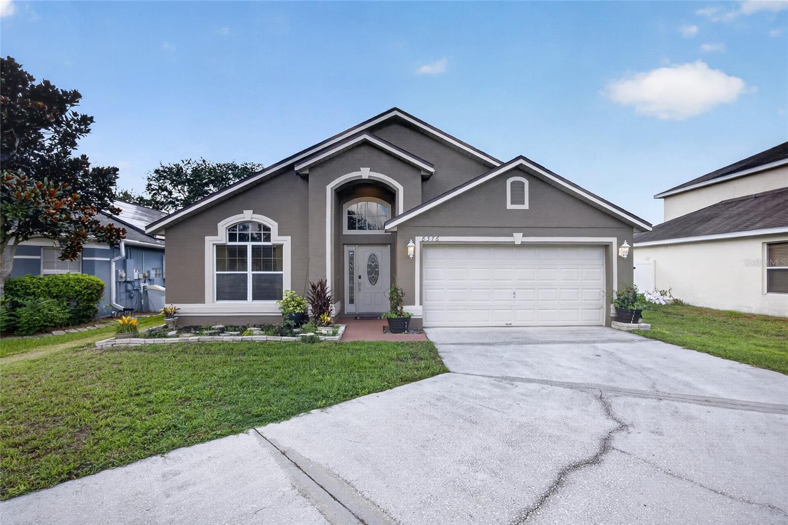 VISTA LAKES VILLAGE N-2 AMHURST - Residential