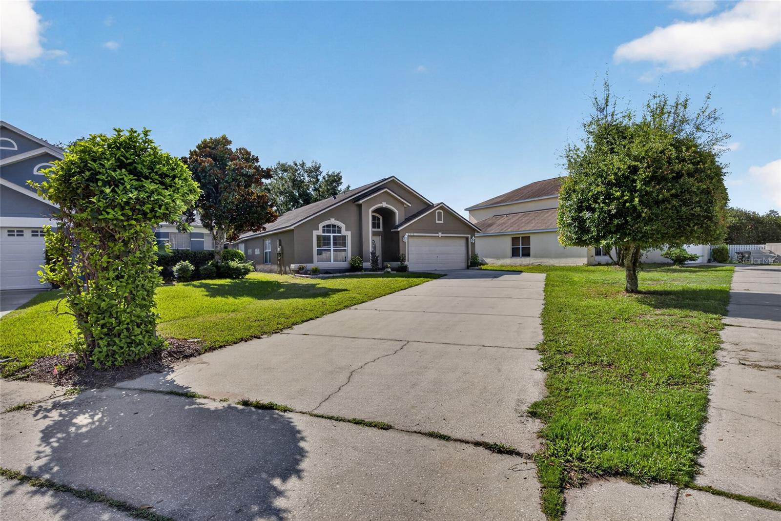 VISTA LAKES VILLAGE N-2 AMHURST - Residential