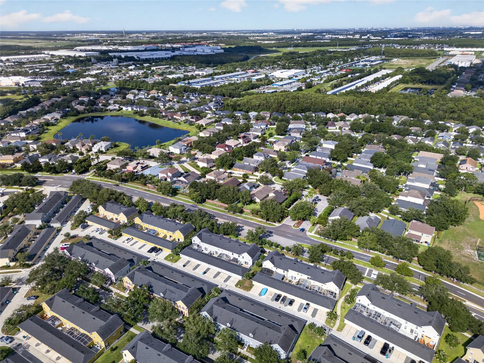 VISTA LAKES VILLAGE N-2 AMHURST - Residential