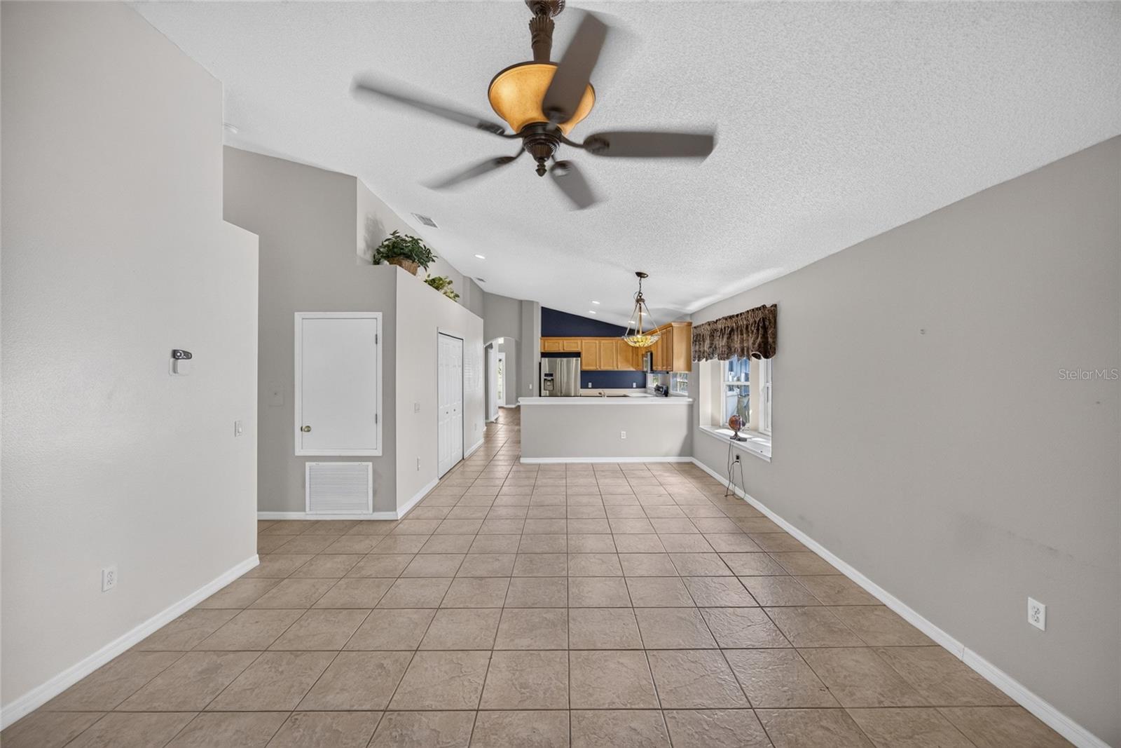VISTA LAKES VILLAGE N-2 AMHURST - Residential