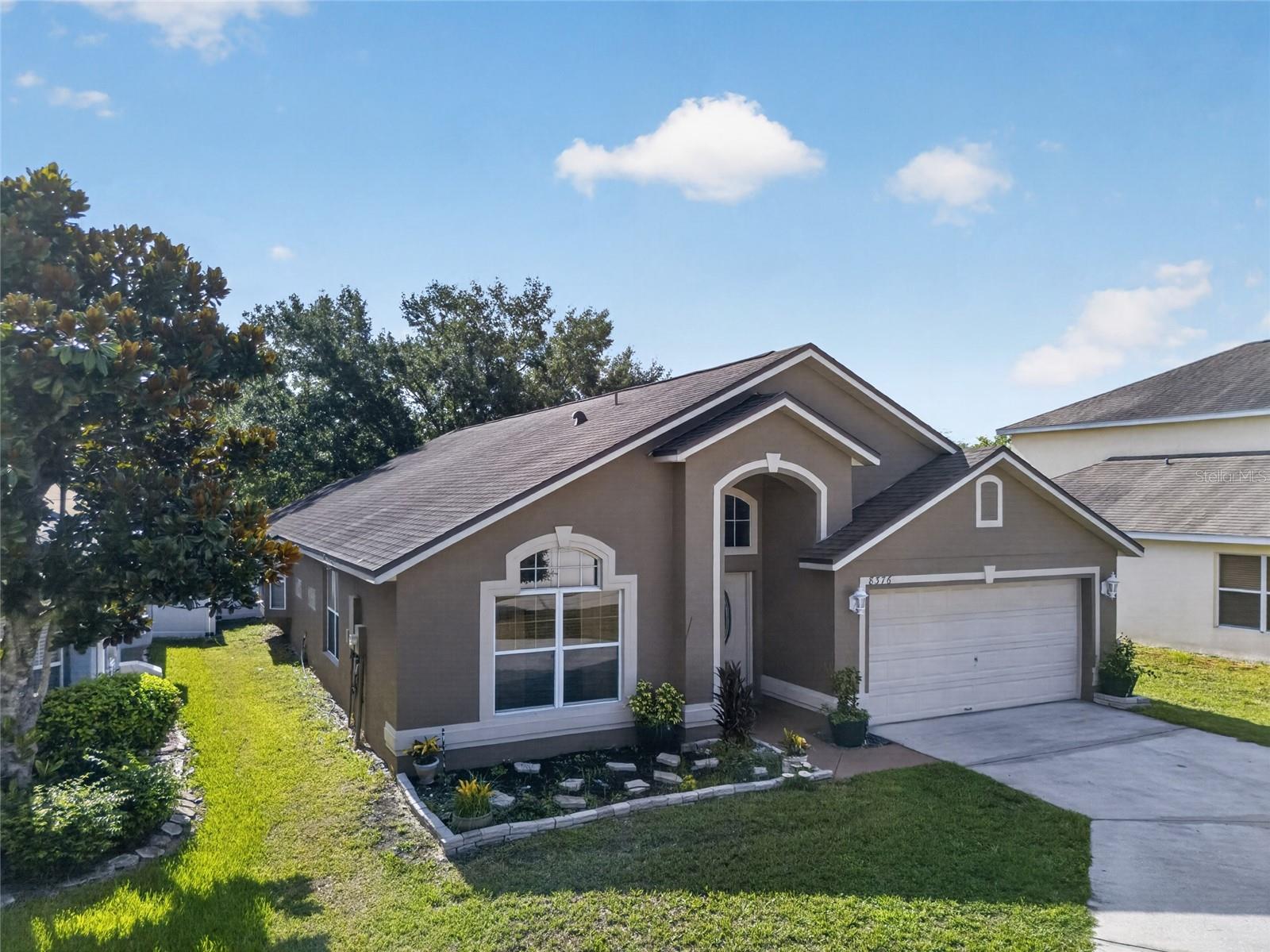 VISTA LAKES VILLAGE N-2 AMHURST - Residential