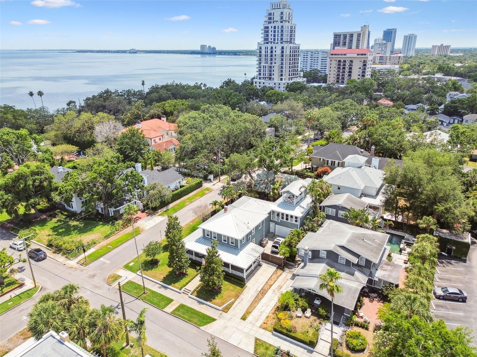 BAYSHORE PLACE - Residential