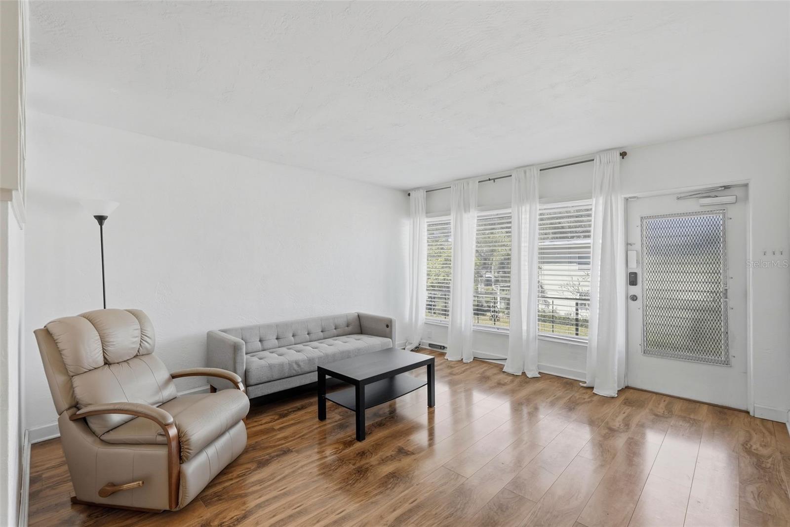 CLEARVIEW OAKS BLDG 16 - Residential