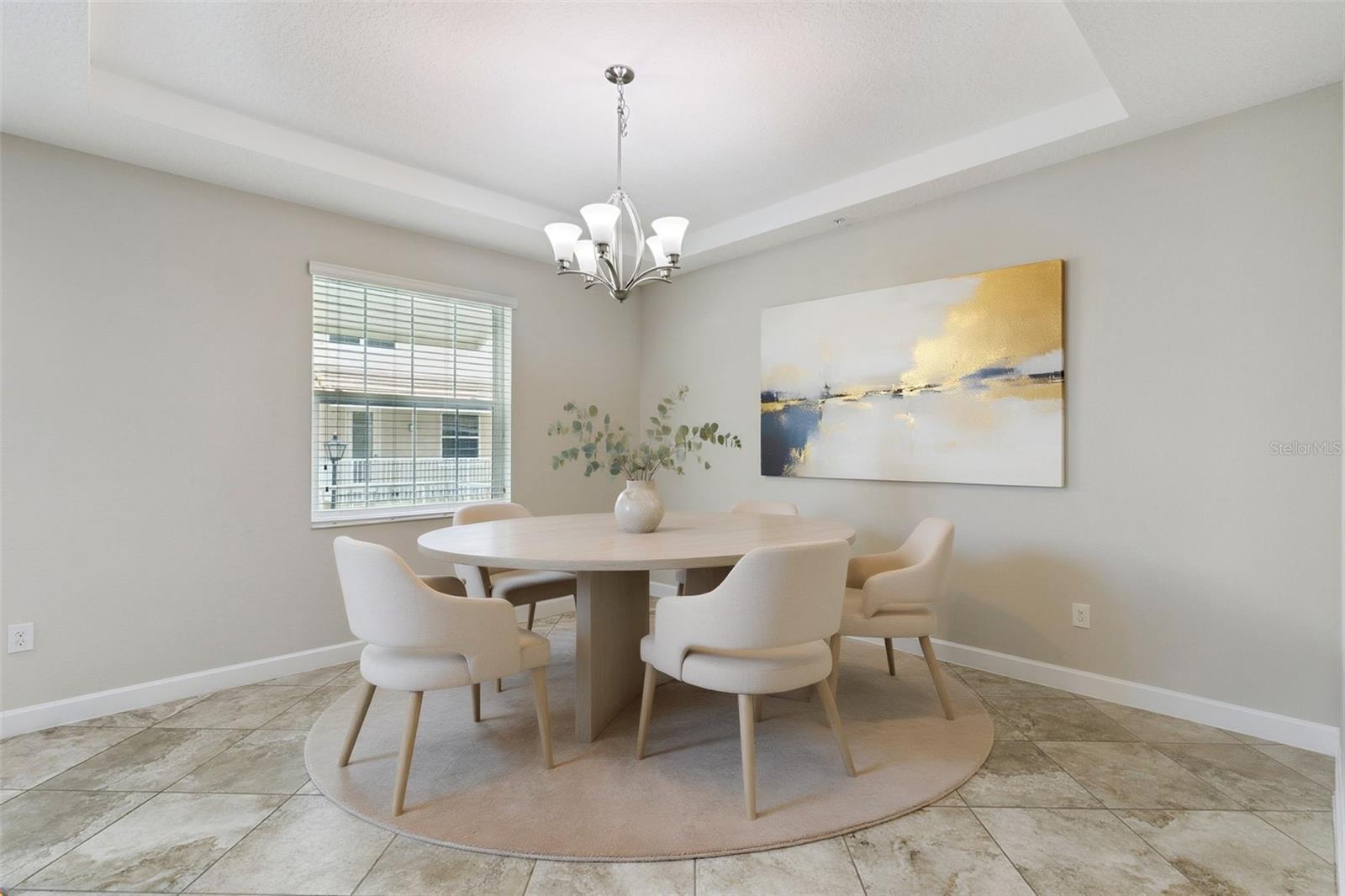GRANDE OAKS AT HEATHROW - Residential