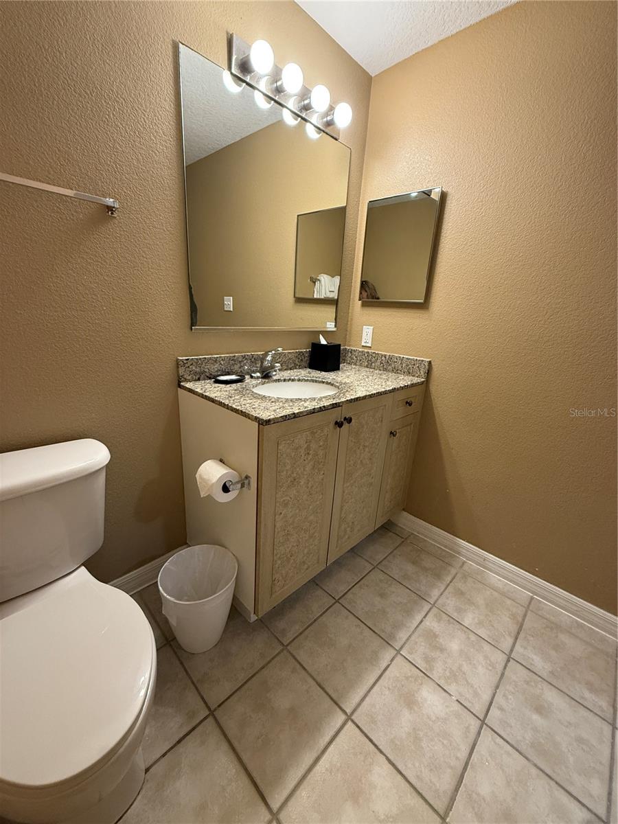 WORLDQUEST RESIDENCE - Residential