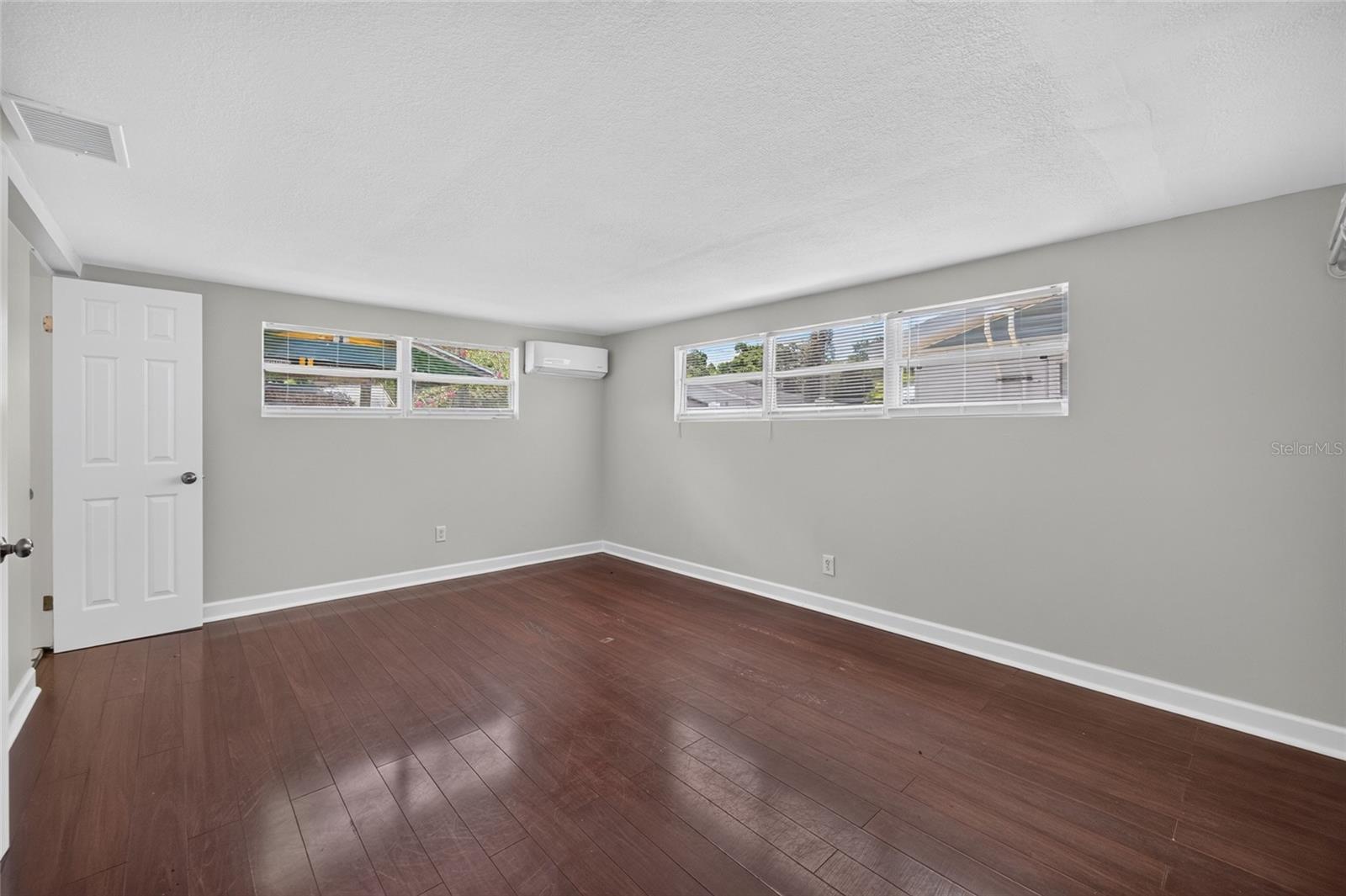 PASADENA HEIGHTS - Residential