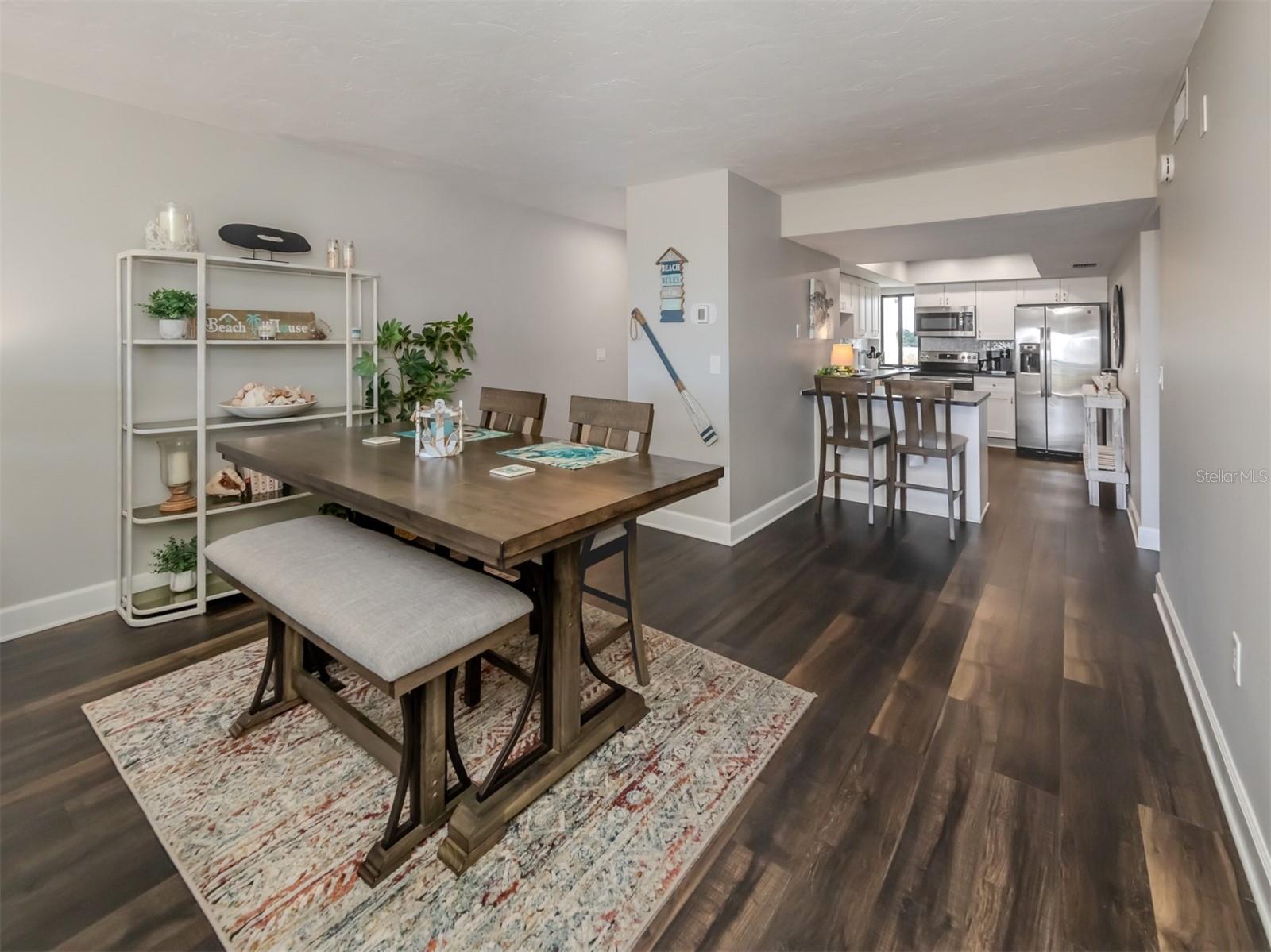 MACARTHUR BEACH - Residential
