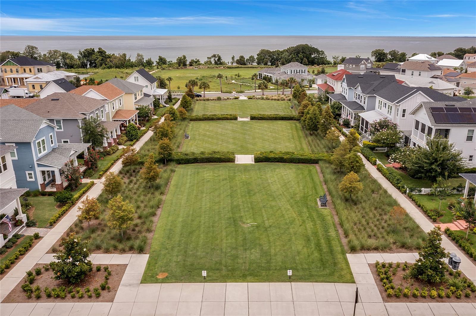 OAKLAND PARK - Residential