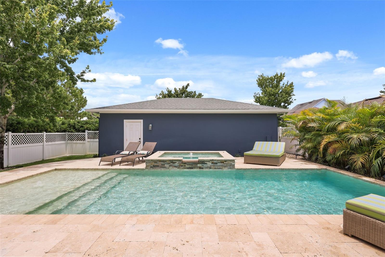OAKLAND PARK - Residential