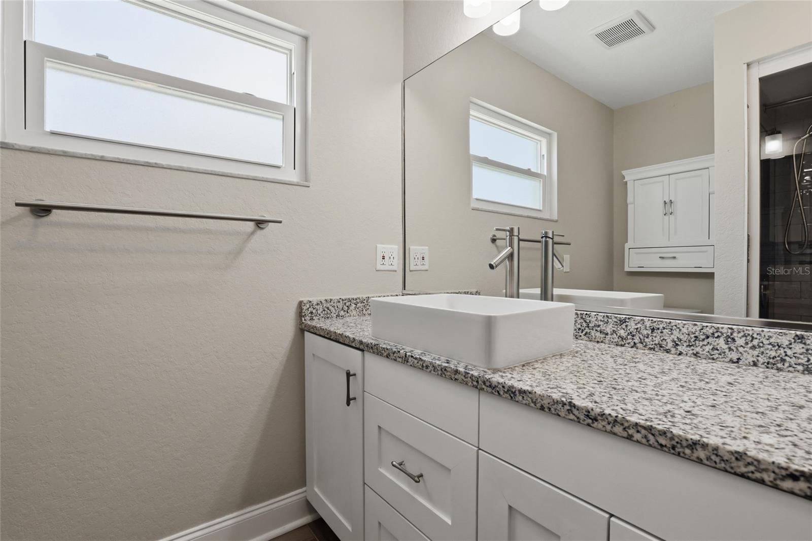 BAY LAKE ESTATES PH II - Residential Lease