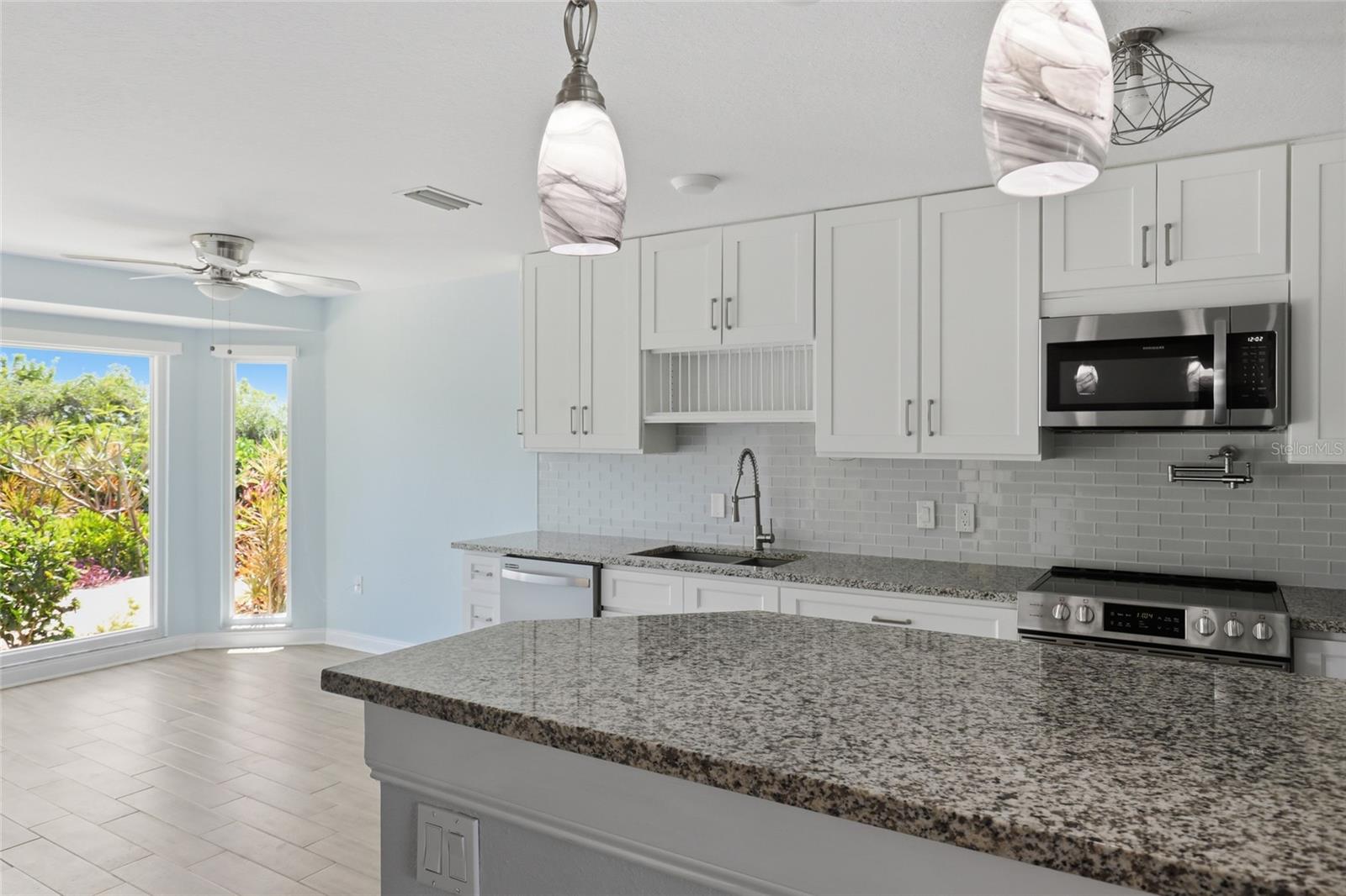 BAY LAKE ESTATES PH II - Residential Lease