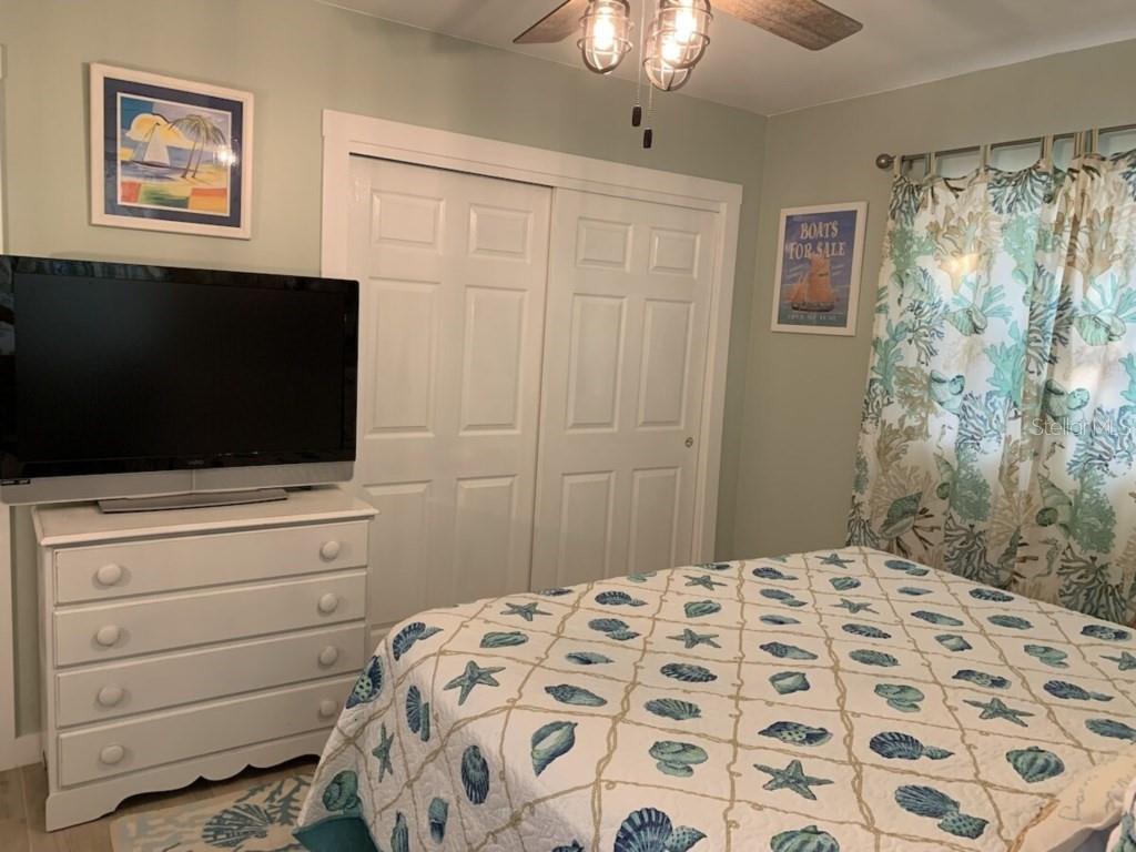 HOLMES BEACH 17TH UNIT - Residential