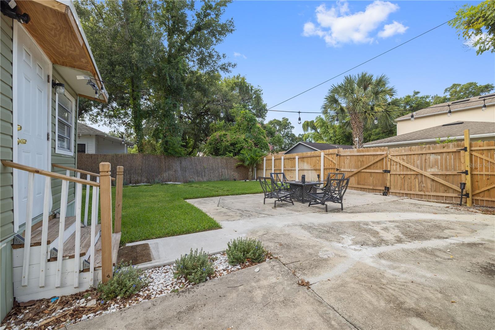 ARLINGTON HEIGHTS - Residential Lease