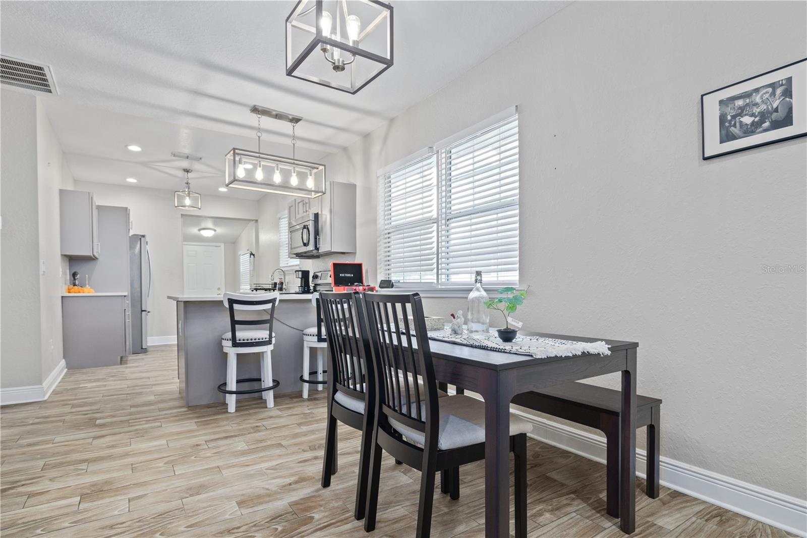 ARLINGTON HEIGHTS - Residential Lease