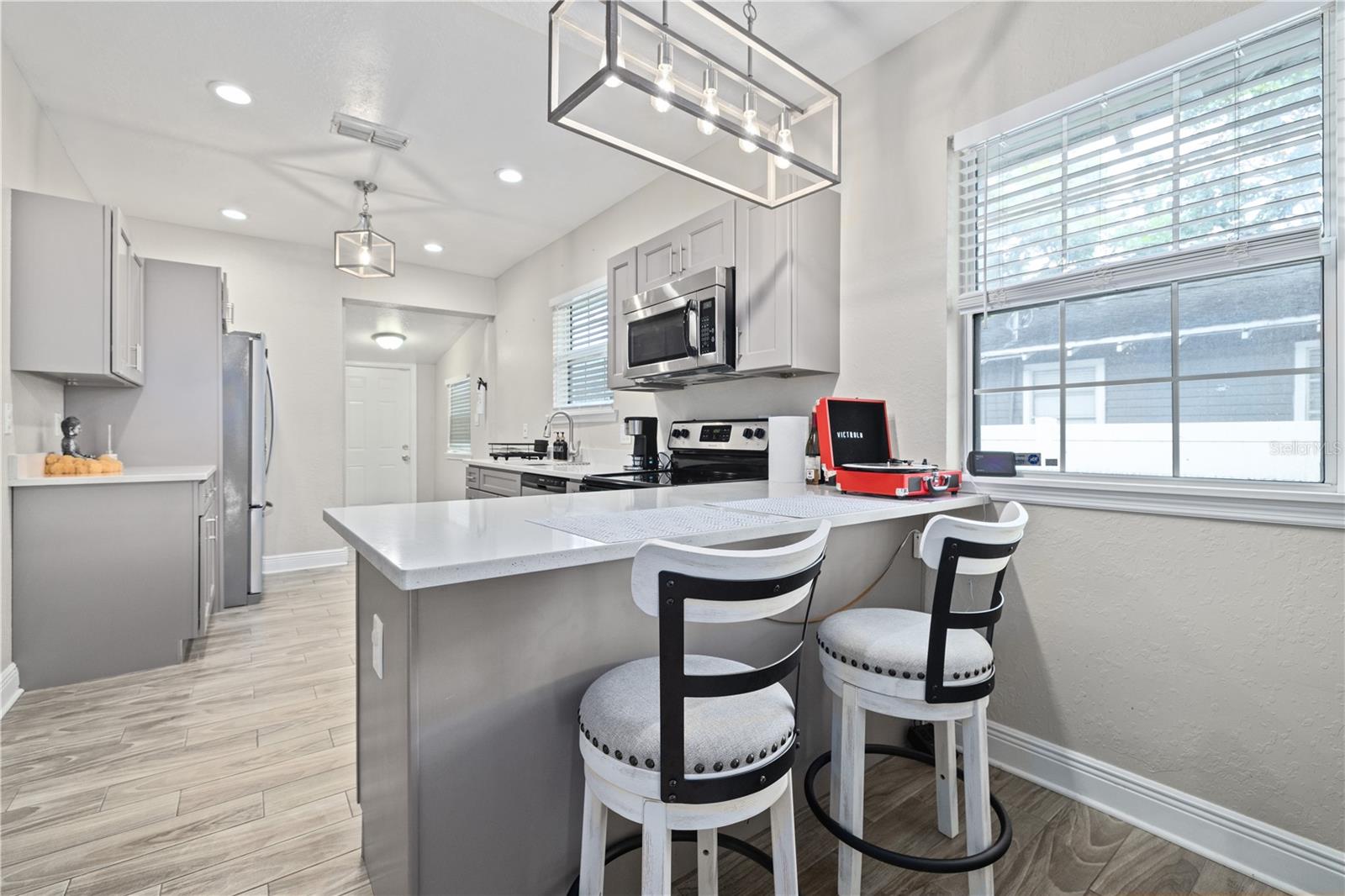 ARLINGTON HEIGHTS - Residential Lease