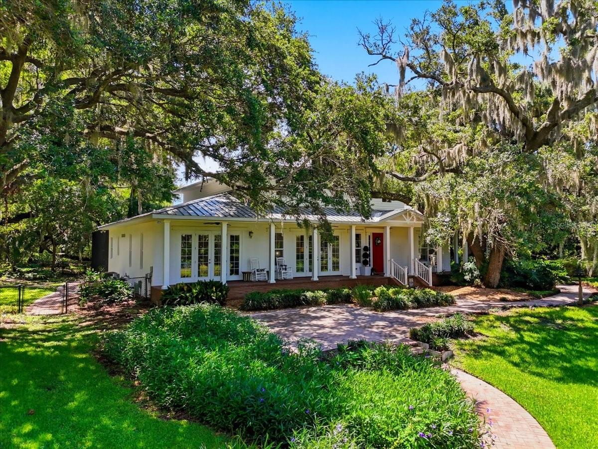 LAKE REGIONS COUNTRY PLACE - Residential