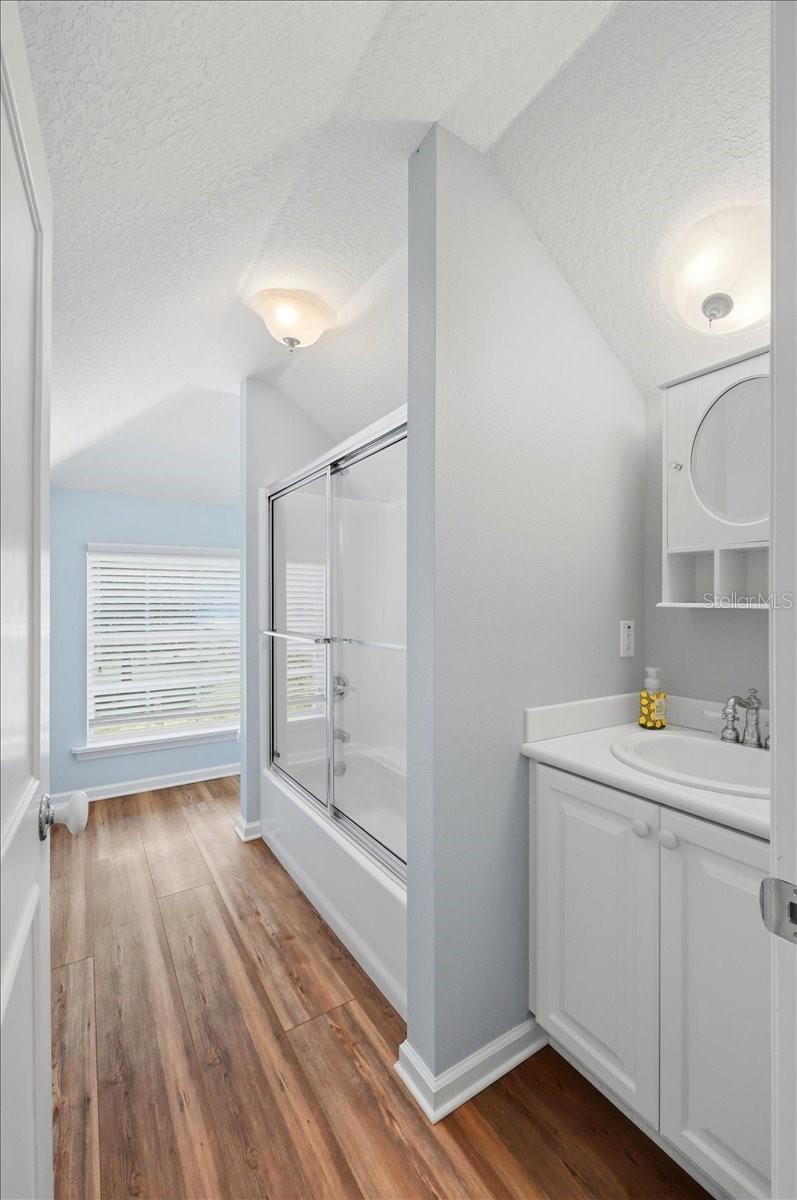 LAKE REGIONS COUNTRY PLACE - Residential