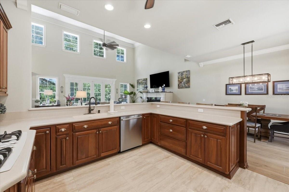 LAKE REGIONS COUNTRY PLACE - Residential