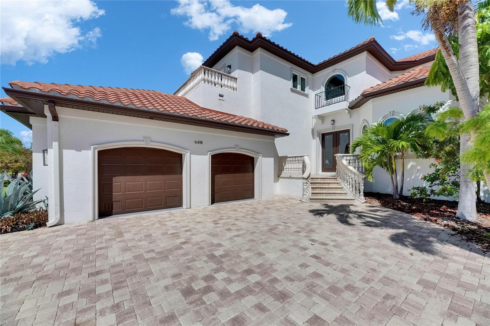 BAY VISTA - Residential