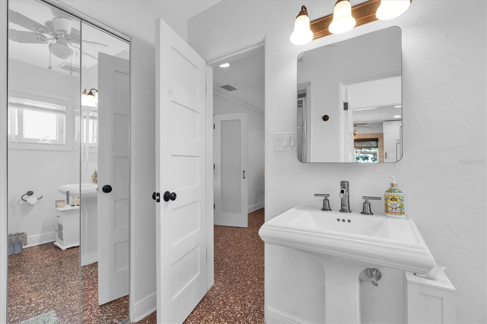 REDINGTON BEACH HOMES 6TH ADD - Residential