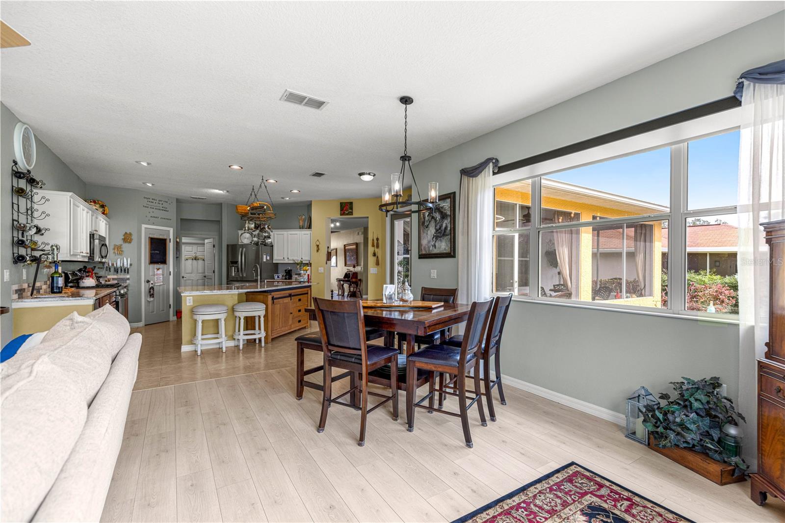 WINDSOR - Residential