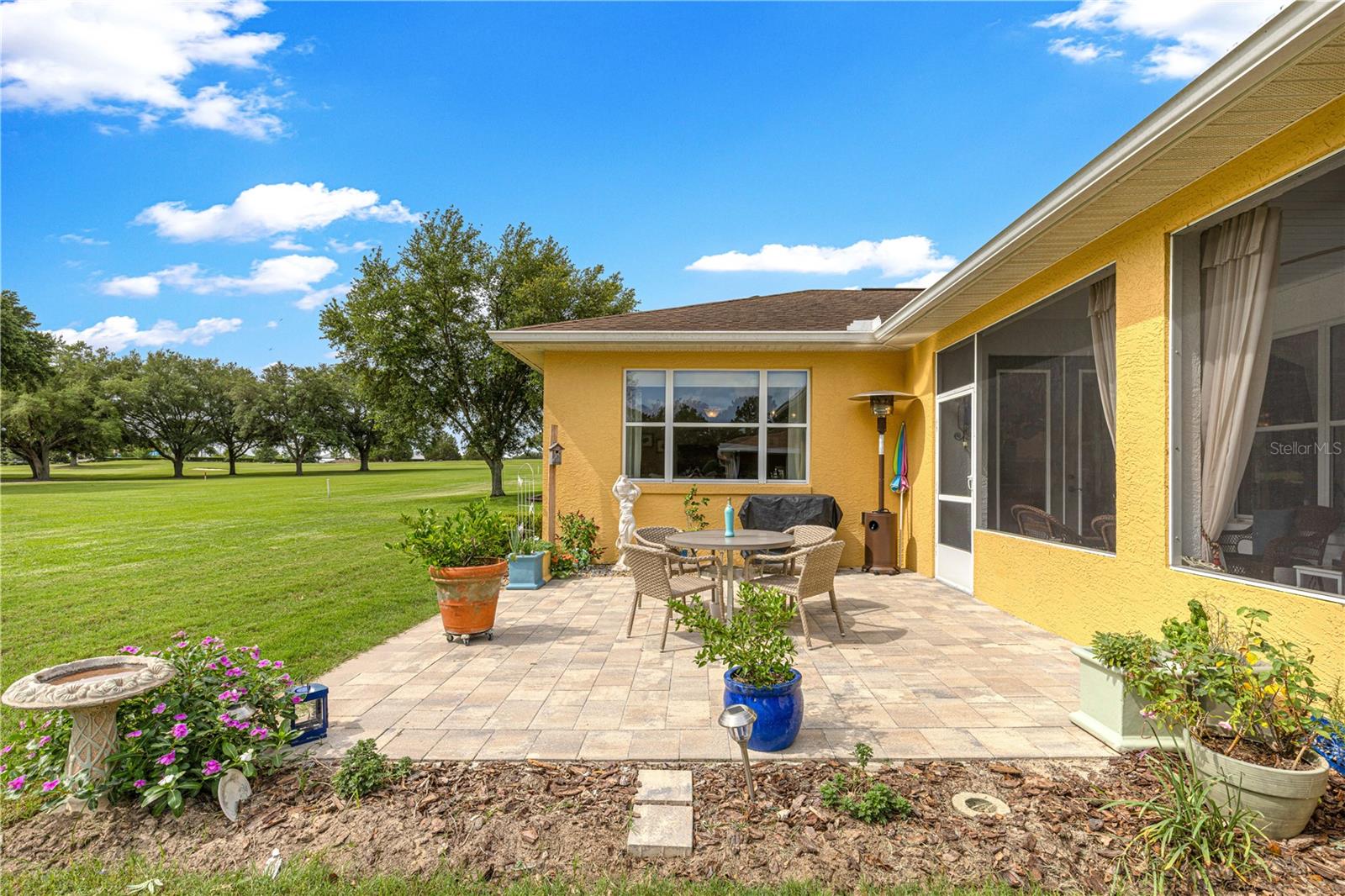 WINDSOR - Residential