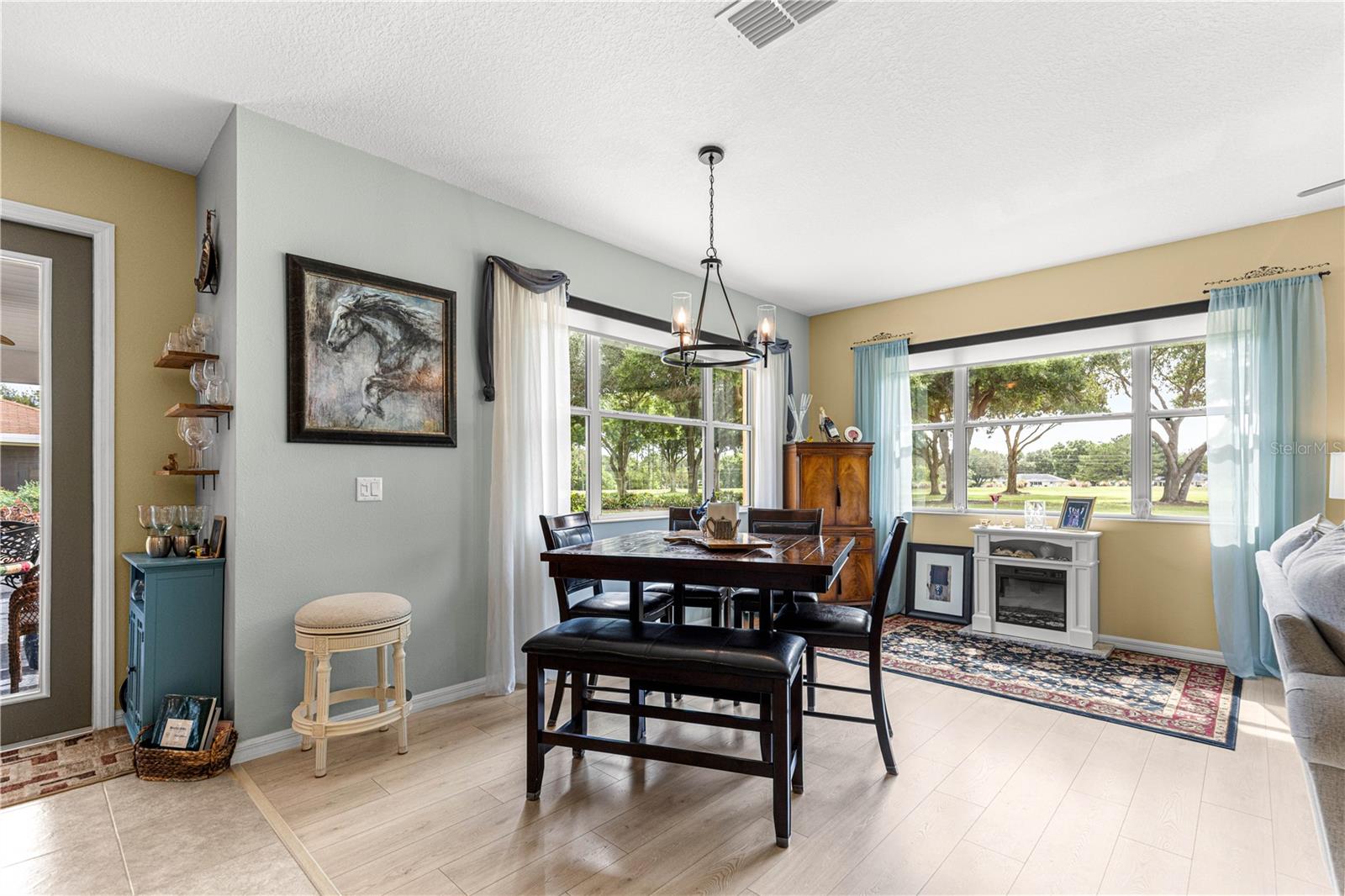 WINDSOR - Residential