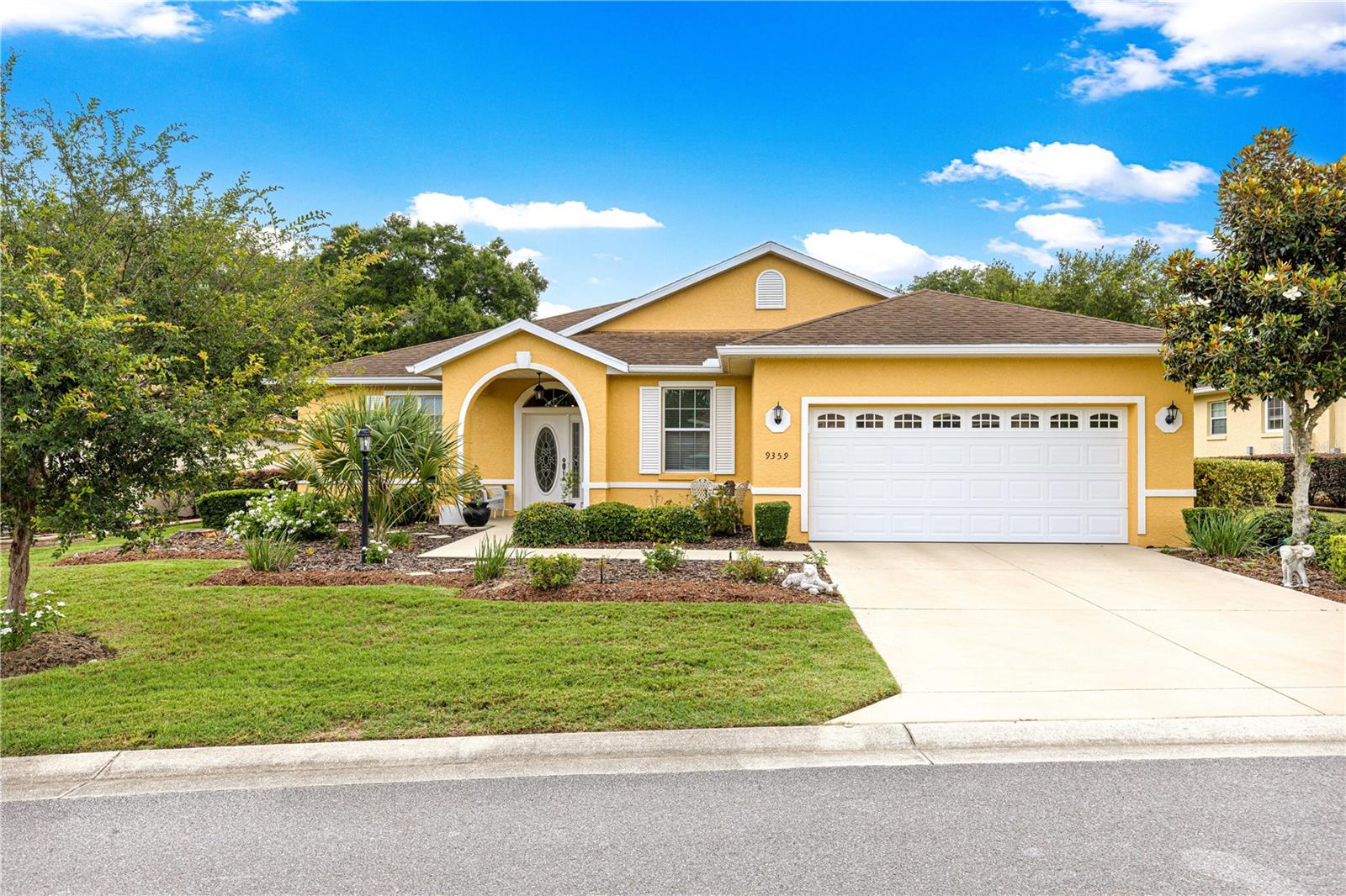 Enjoy one of the most picturesque golf course settings in On Top of the World! This beautifully updated Dundee II model offers 2,165 square feet of comfortable living space and a breathtaking backyard view of majestic mature oak trees situated between the 1st tee of the resident-only Tortoise & Hare Golf Course and the 18th green of The Links Golf Course. The result is a serene, park-like setting that provides both beauty and privacy.
Inside, you'll find a thoughtfully updated home designed for everyday comfort and easy entertaining. The renovated kitchen (2020) features custom cabinetry, elegant granite countertops, pull-out drawers in the lower cabinets, a spacious corner pantry, and abundant storage. New stainless steel appliances installed in 2024 complete this inviting space.
The home's interior was further enhanced with premium Mohawk luxury vinyl plank flooring throughout in 2022, creating a seamless, modern look. The guest bathroom was tastefully remodeled in 2020, adding both style and functionality.
Major system updates provide peace of mind, including a newer HVAC system installed in 2021 and professionally serviced every six months, as well as a water heater replaced in 2023. The exterior of the home is scheduled to be painted in 2027, offering future value for the next owner.
Whether you're relaxing on the lanai while watching golfers in the distance, entertaining friends and family, or taking advantage of the countless amenities available within On Top of the World, this exceptional home offers the Florida lifestyle you've been dreaming about. Residents enjoy access to private golf courses, pools, fitness centers, pickleball and tennis courts, clubs, activities, and a vibrant social calendar—all within one of Ocala's most popular active adult communities.
This is a rare opportunity to own a beautifully updated home with one of the community's most desirable golf course and oak tree views.