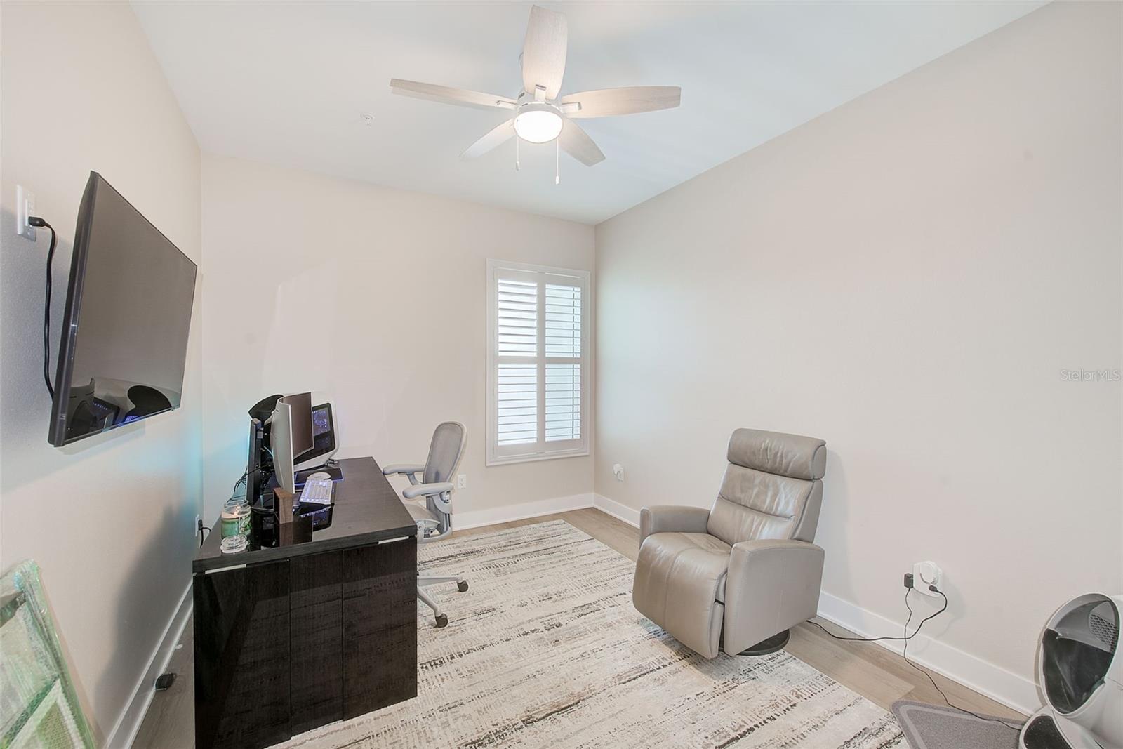 RESIDENCES AT TOWN CENTER CONDO - Residential