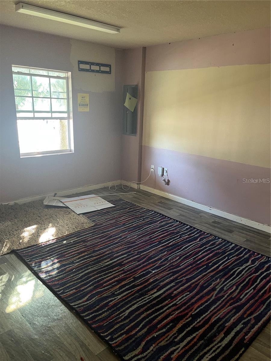 PROGRESO - Commercial Sale