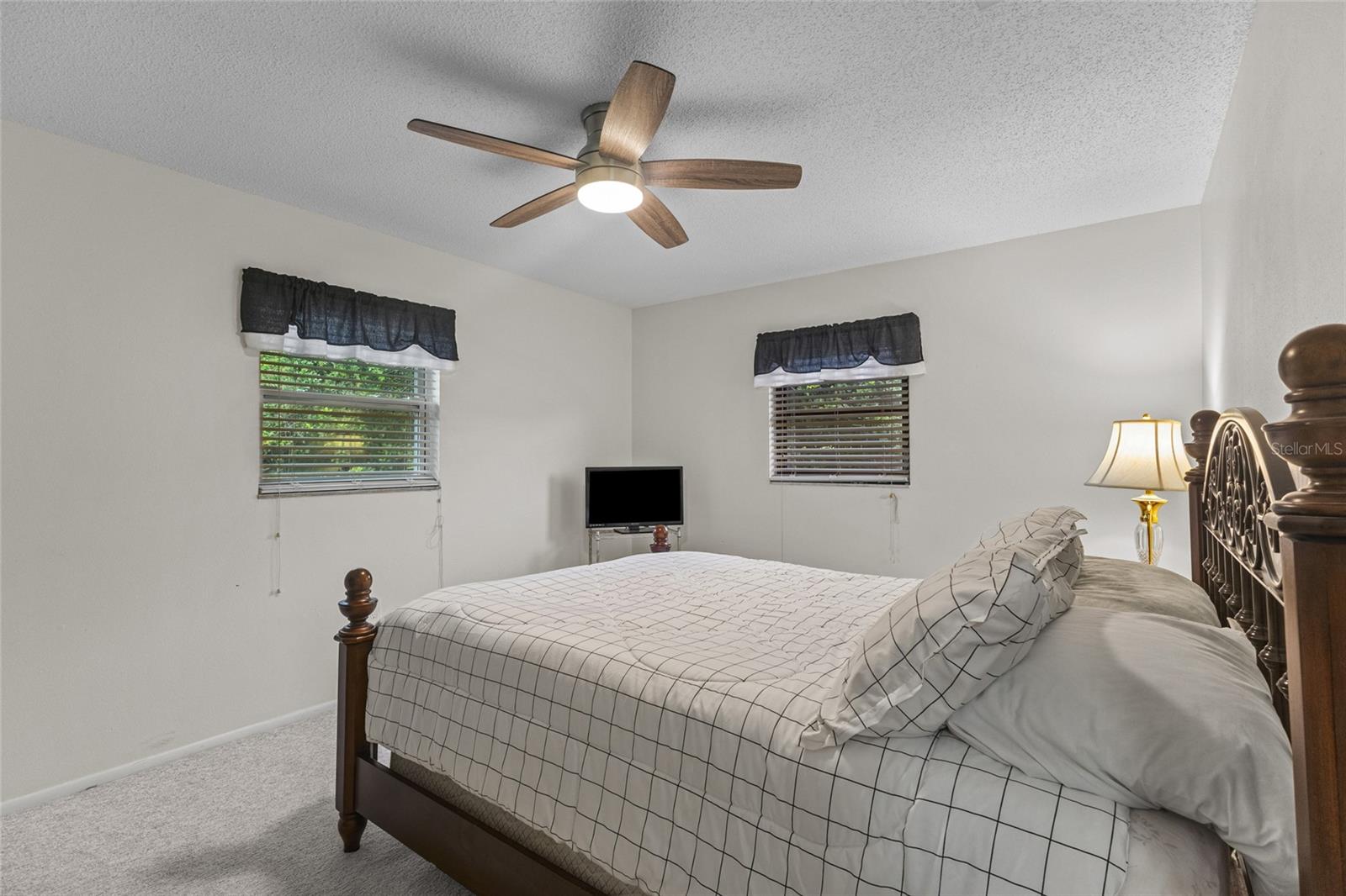 FOREST LAKES SOUTH - Residential