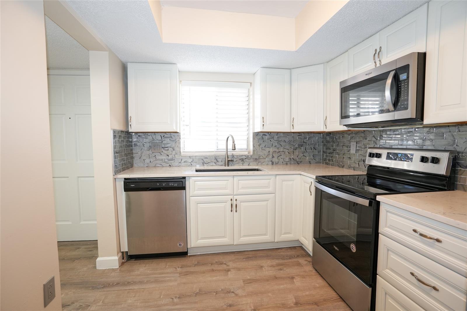 BAYSHORE ON THE LAKE CONDO APTS - Residential