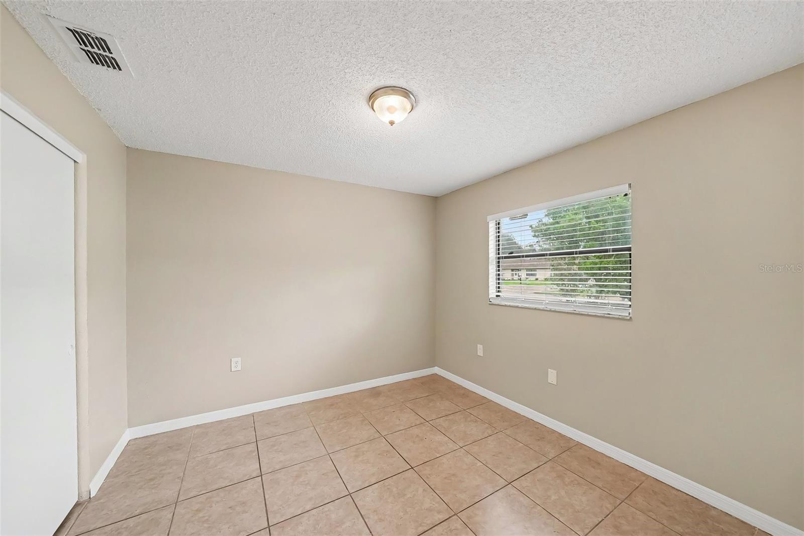 FOREST OAKS - Residential