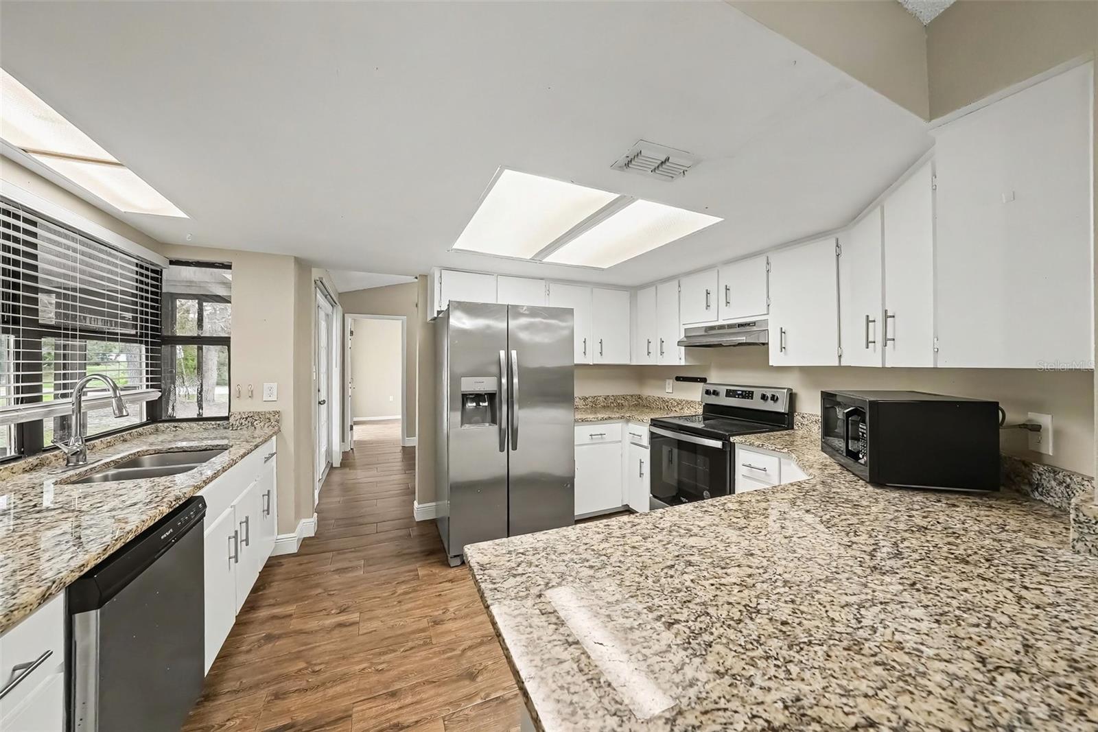 FOREST OAKS - Residential