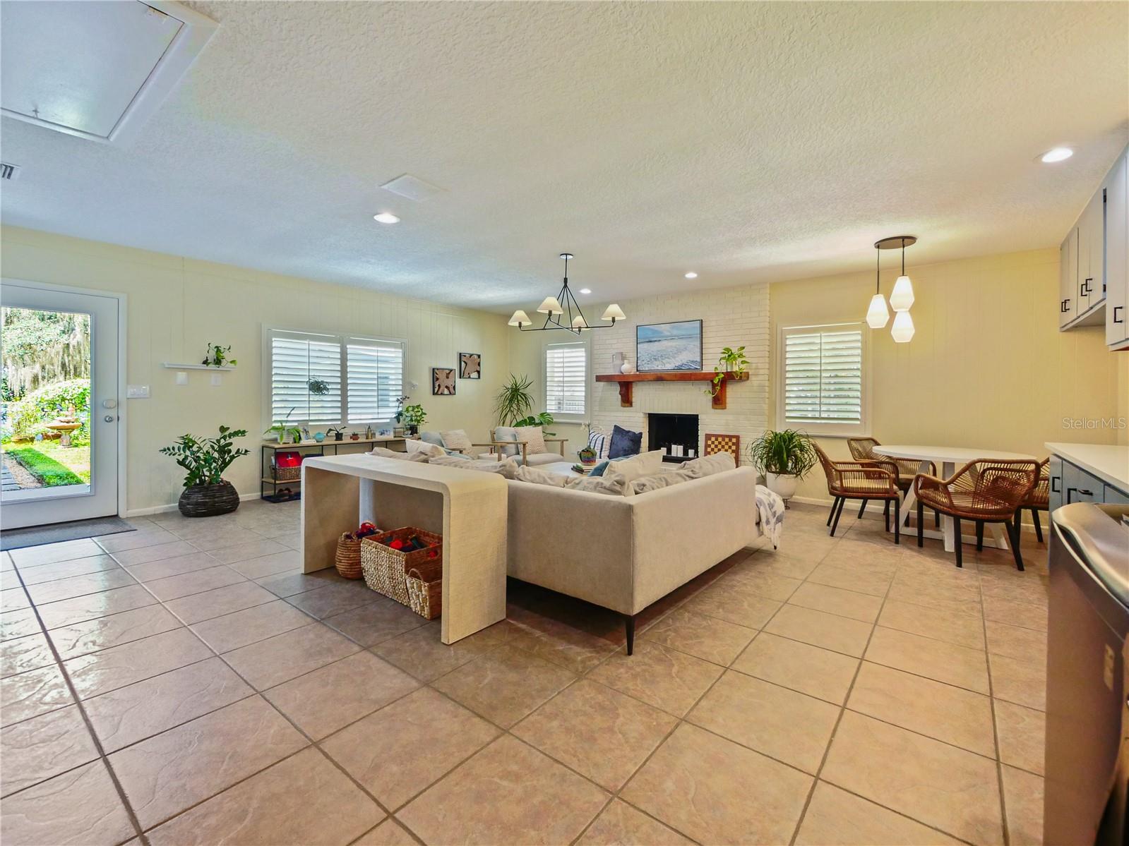 DEEP LAKE HOMESITES - Residential