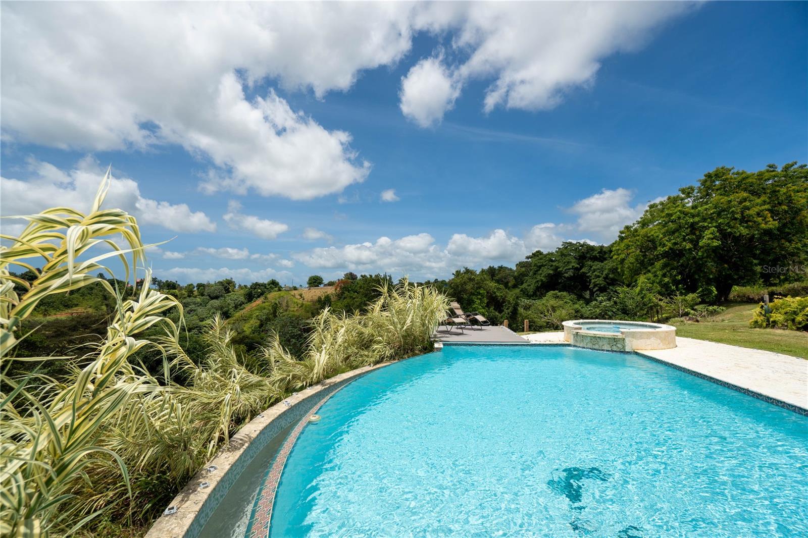 PALMA SOLA - Residential