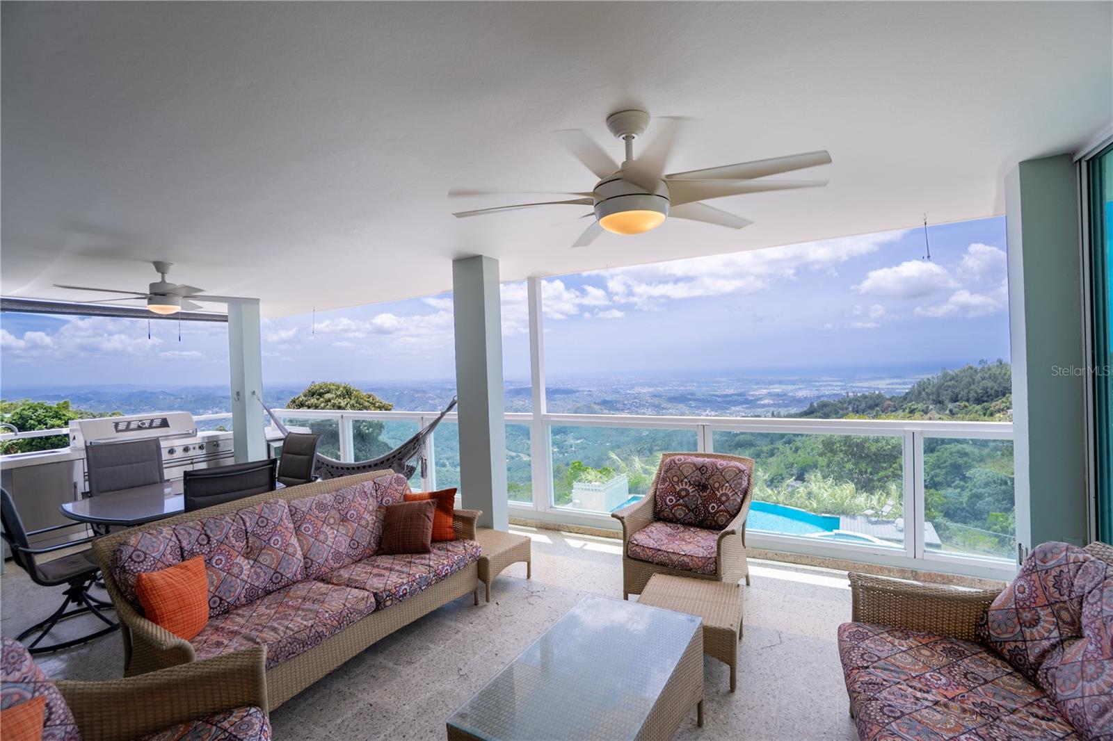 PALMA SOLA - Residential