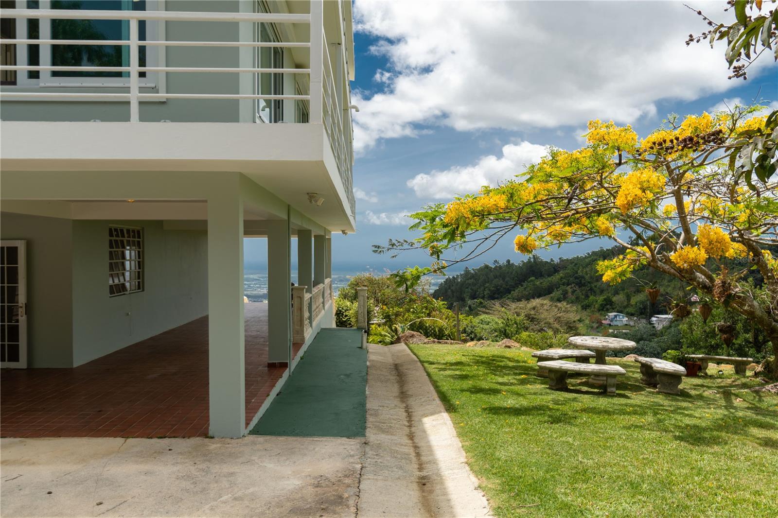 PALMA SOLA - Residential