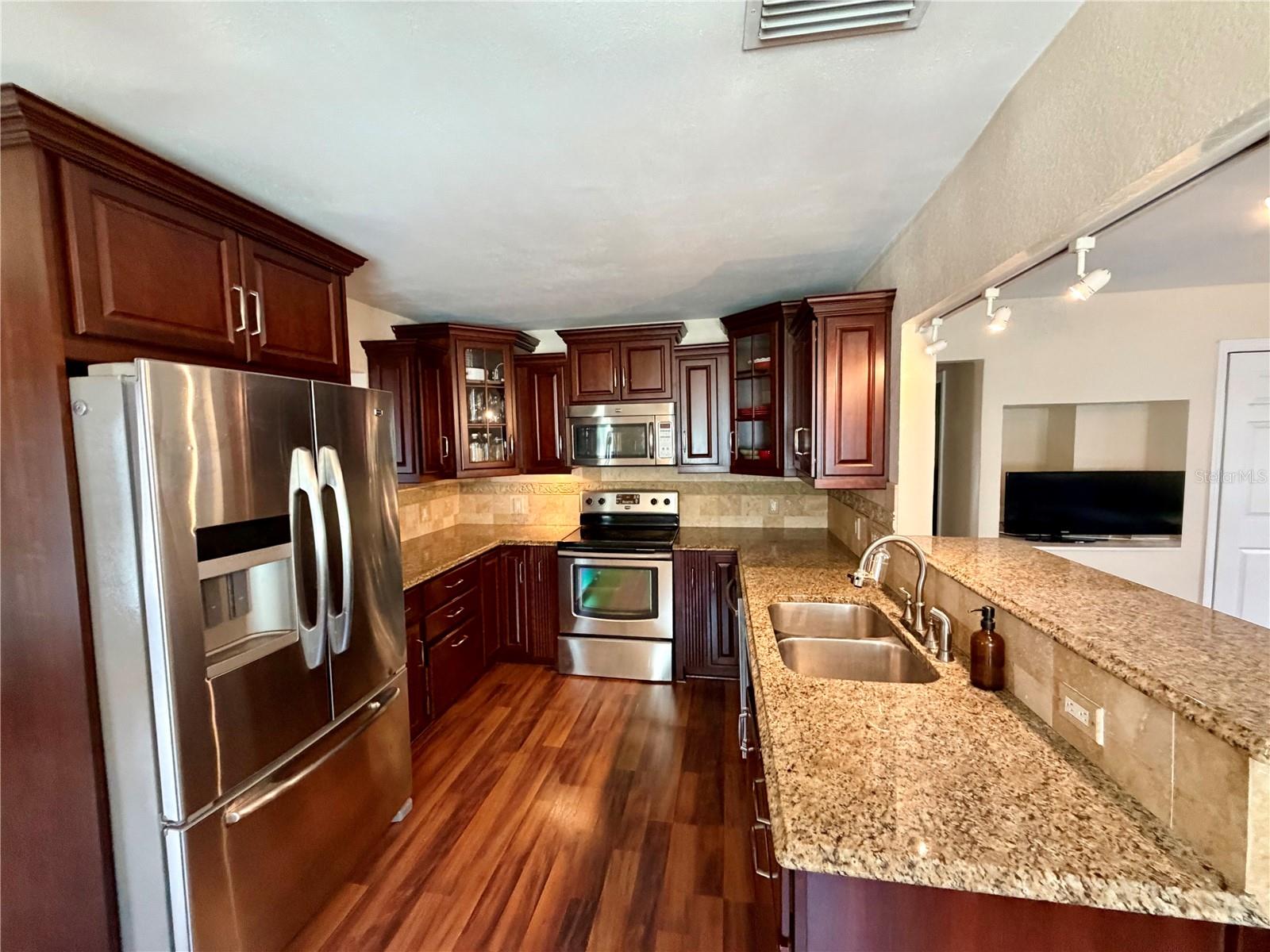 BROADMOOR SUB - Residential Lease