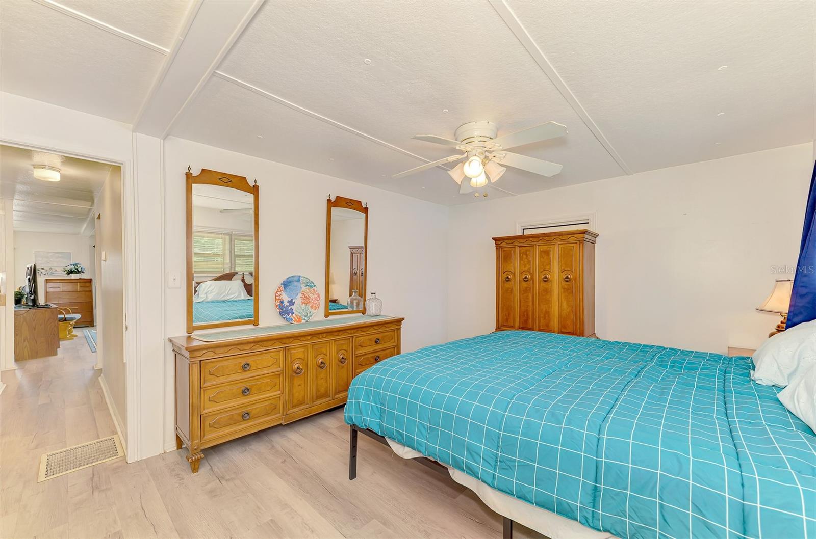 HOLIDAY PARK - Residential